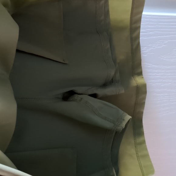 Telluride Clothing Skort olive green Size Large NWT - Picture 4 of 5